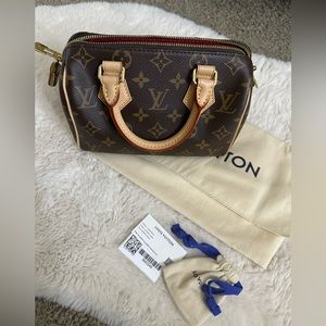 SOLD! Authentic Louis Vuitton Speedy 20 ♥️ Excellent condition. No strap.